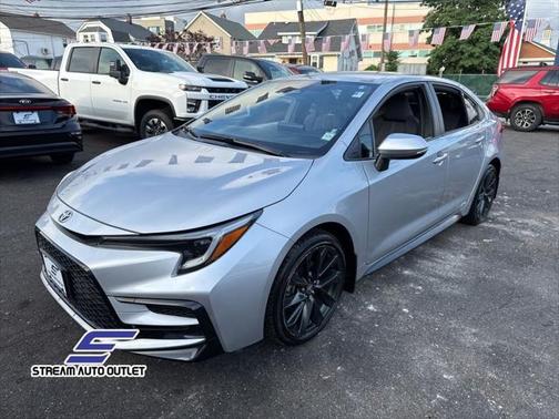 2024 Toyota Corolla Hybrid SE