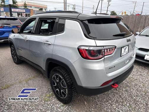 2024 Jeep Compass Trailhawk