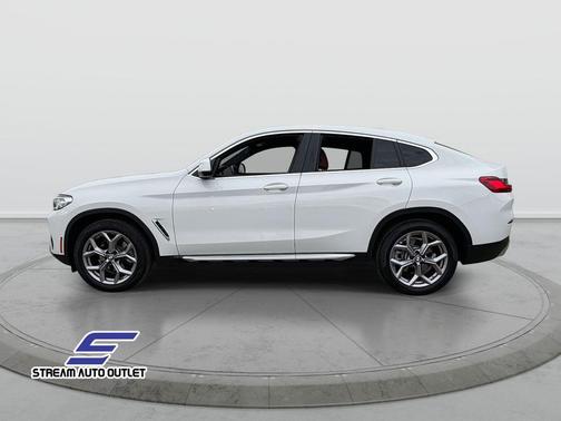2023 BMW X4 xDrive30i