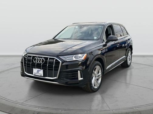 2023 Audi Q7 55 Premium Plus