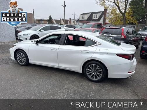 2022 Lexus ES 350 Base