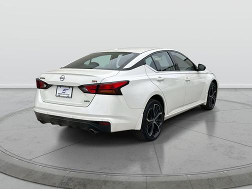 2025 Nissan Altima SR AWD