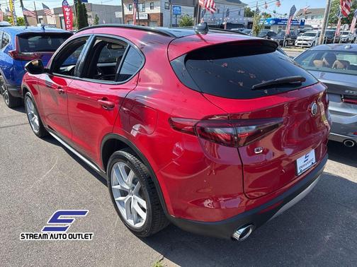 2019 Alfa Romeo Stelvio Ti Sport