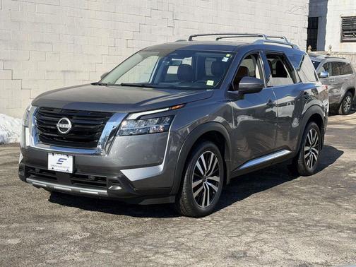 2024 Nissan Pathfinder Platinum 4WD