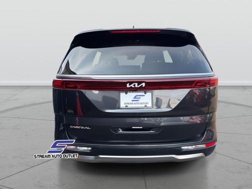 2024 Kia Carnival SX
