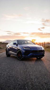 2022 Lamborghini Urus Base