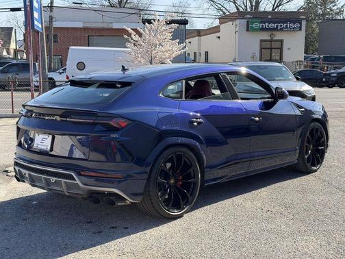 Blue 2022 Lamborghini Urus Base