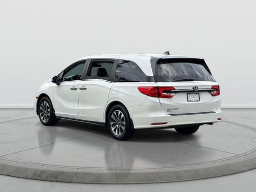 Platinum White Pearl 2021 Honda Odyssey EX-L