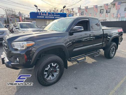 2016 Toyota Tacoma TRD Sport