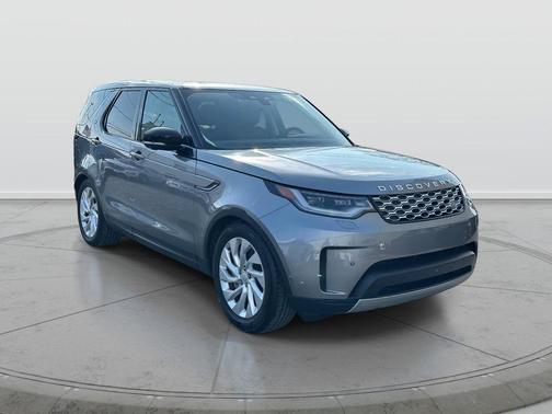 2024 Land Rover Discovery P300 S