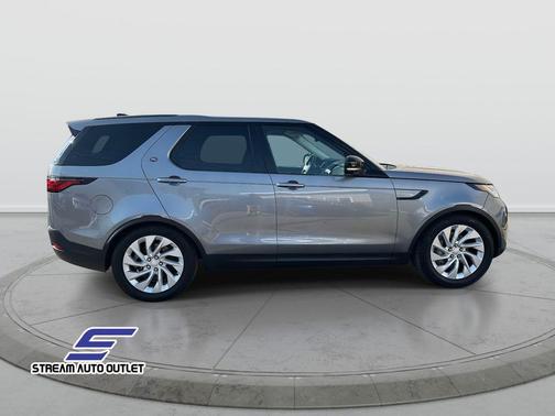 2024 Land Rover Discovery P300 S