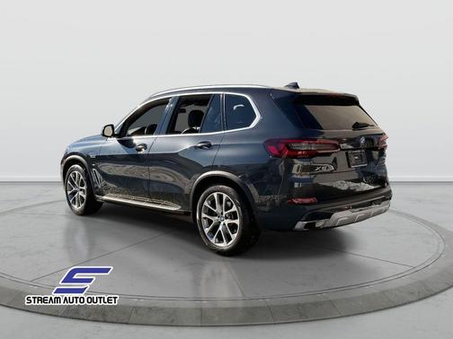 2022 BMW X5 PHEV xDrive45e