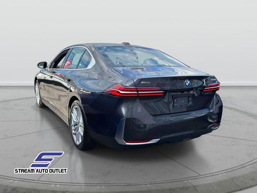 2024 BMW 530 i xDrive