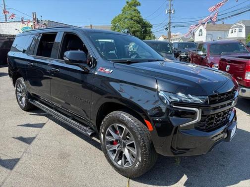 2023 Chevrolet Suburban 4WD Z71