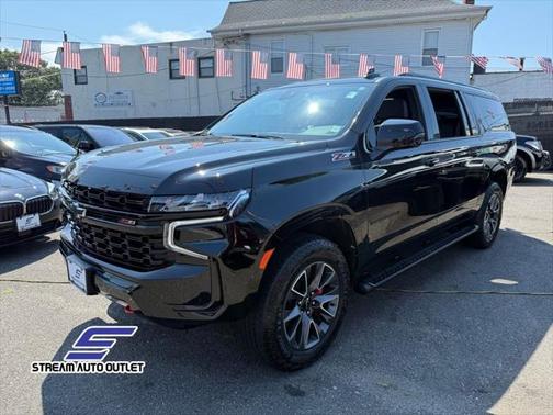 2023 Chevrolet Suburban 4WD Z71