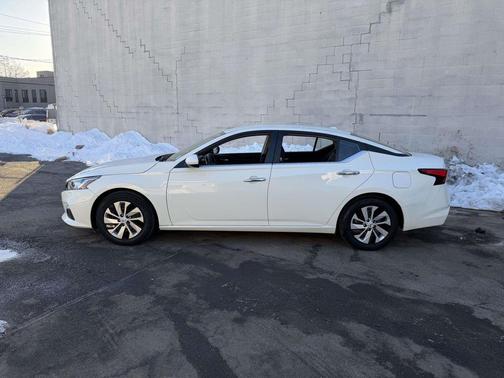 2020 Nissan Altima S FWD