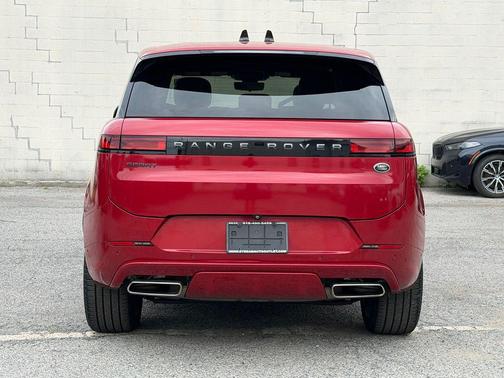 Firenze Red Metallic 2023 Land Rover Range Rover Sport SE