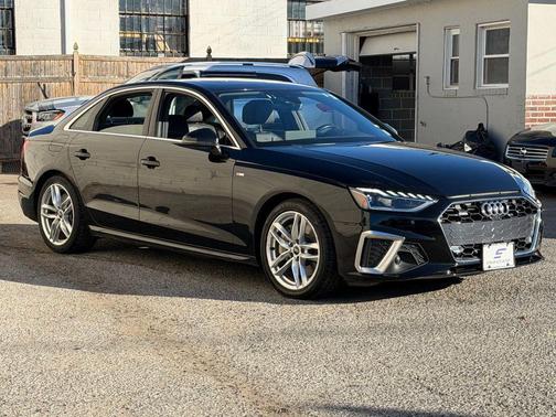 2023 Audi A4 45 S line Premium Plus