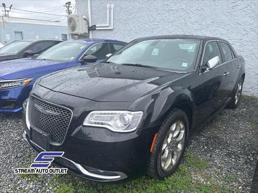 2017 Chrysler 300C Platinum