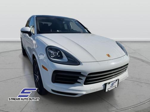 2023 Porsche Cayenne Platinum Edition