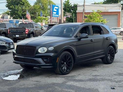 Black 2023 Bentley Bentayga V8