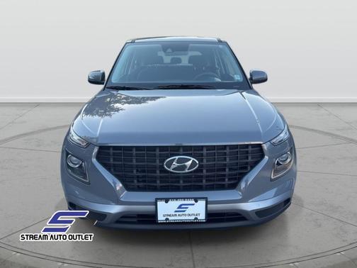 2022 Hyundai VENUE SE