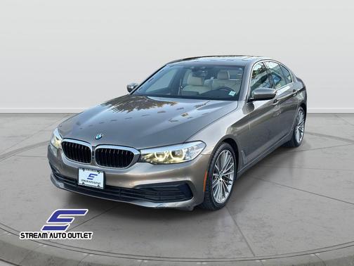2019 BMW 530 530i