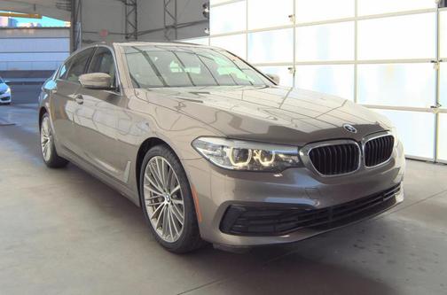 2019 BMW 530 530i