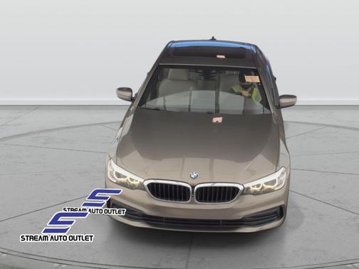 2019 BMW 530 530i