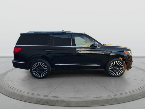 2021 Lincoln Navigator Black Label
