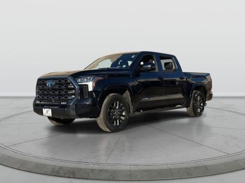 2022 Toyota Tundra Hybrid Platinum