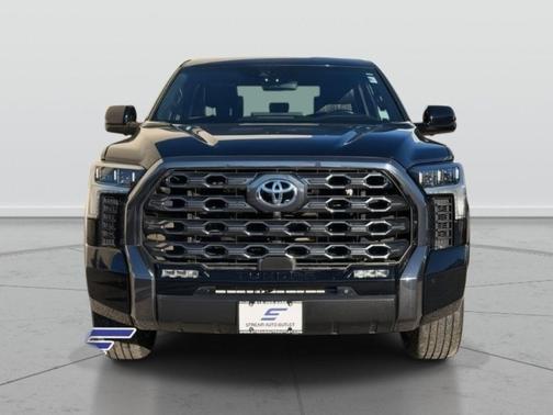 2022 Toyota Tundra Hybrid Platinum