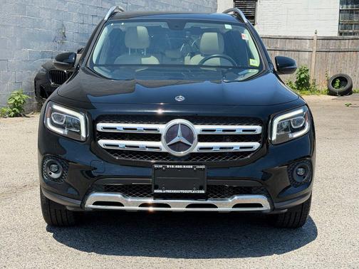 Black 2022 Mercedes-Benz GLB 250 4MATIC