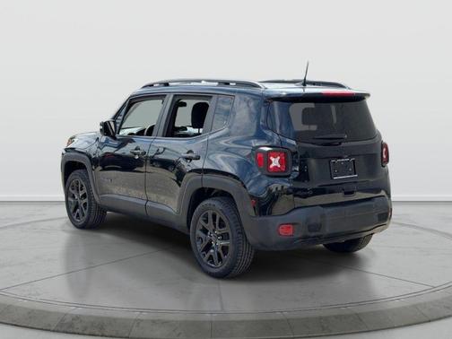 Black Clearcoat 2023 Jeep Renegade Altitude