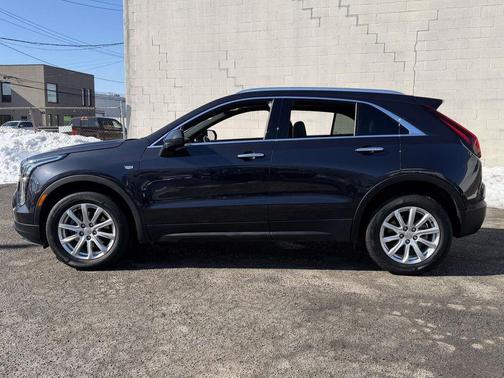 2023 Cadillac XT4 Luxury