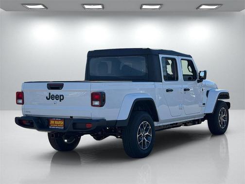 2026 Jeep Gladiator Sport S