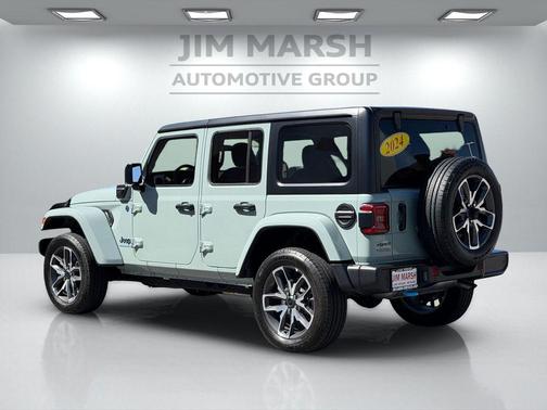 Earl Clearcoat 2024 Jeep Wrangler 4xe Sport S