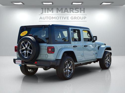 Earl Clearcoat 2024 Jeep Wrangler 4xe Sport S