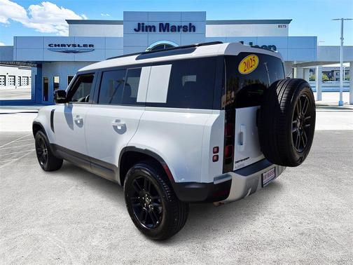 2025 Land Rover Defender 110 P300