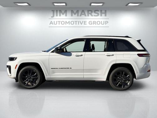 Bright White Clearcoat 2026 Jeep Grand Cherokee Limited