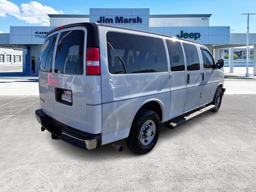 2017 Chevrolet Express 2500 LT