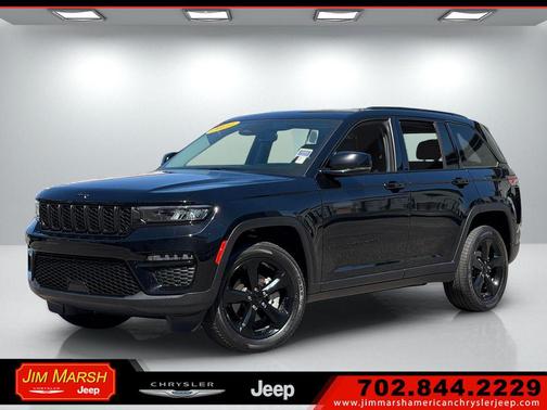 Diamond Black Crystal Pearlcoat 2023 Jeep Grand Cherokee Limited