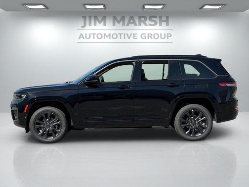 Diamond Black Crystal Pearlcoat 2026 Jeep Grand Cherokee Limited