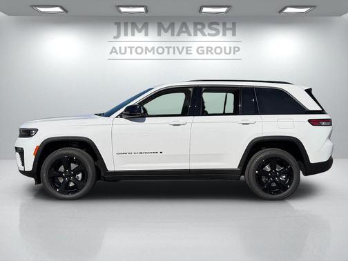 Bright White Clearcoat 2026 Jeep Grand Cherokee Limited