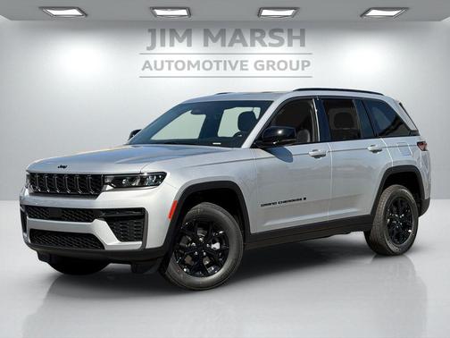 Silver Zynith 2026 Jeep Grand Cherokee Altitude