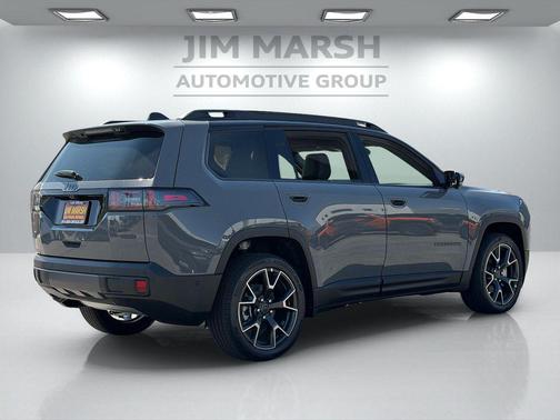 Sting-Gray Clearcoat 2026 Jeep Cherokee Overland
