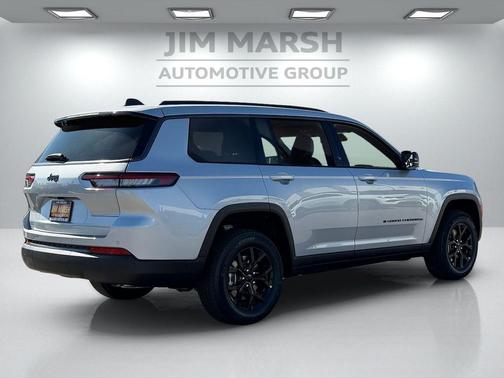 Silver Zynith 2026 Jeep Grand Cherokee L Altitude