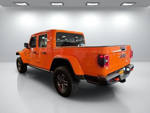 2025 Jeep Gladiator Mojave X