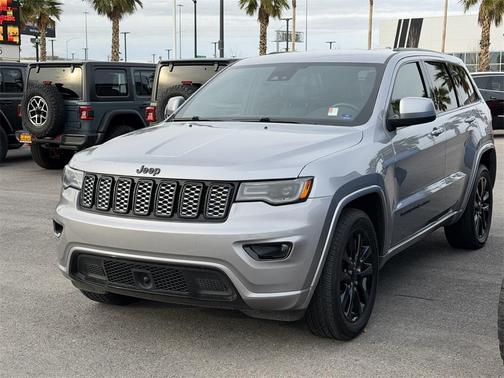 2021 Jeep Grand Cherokee Laredo