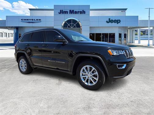 2022 Jeep Grand Cherokee Laredo
